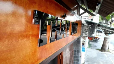 Bảng hiệu sắc nét