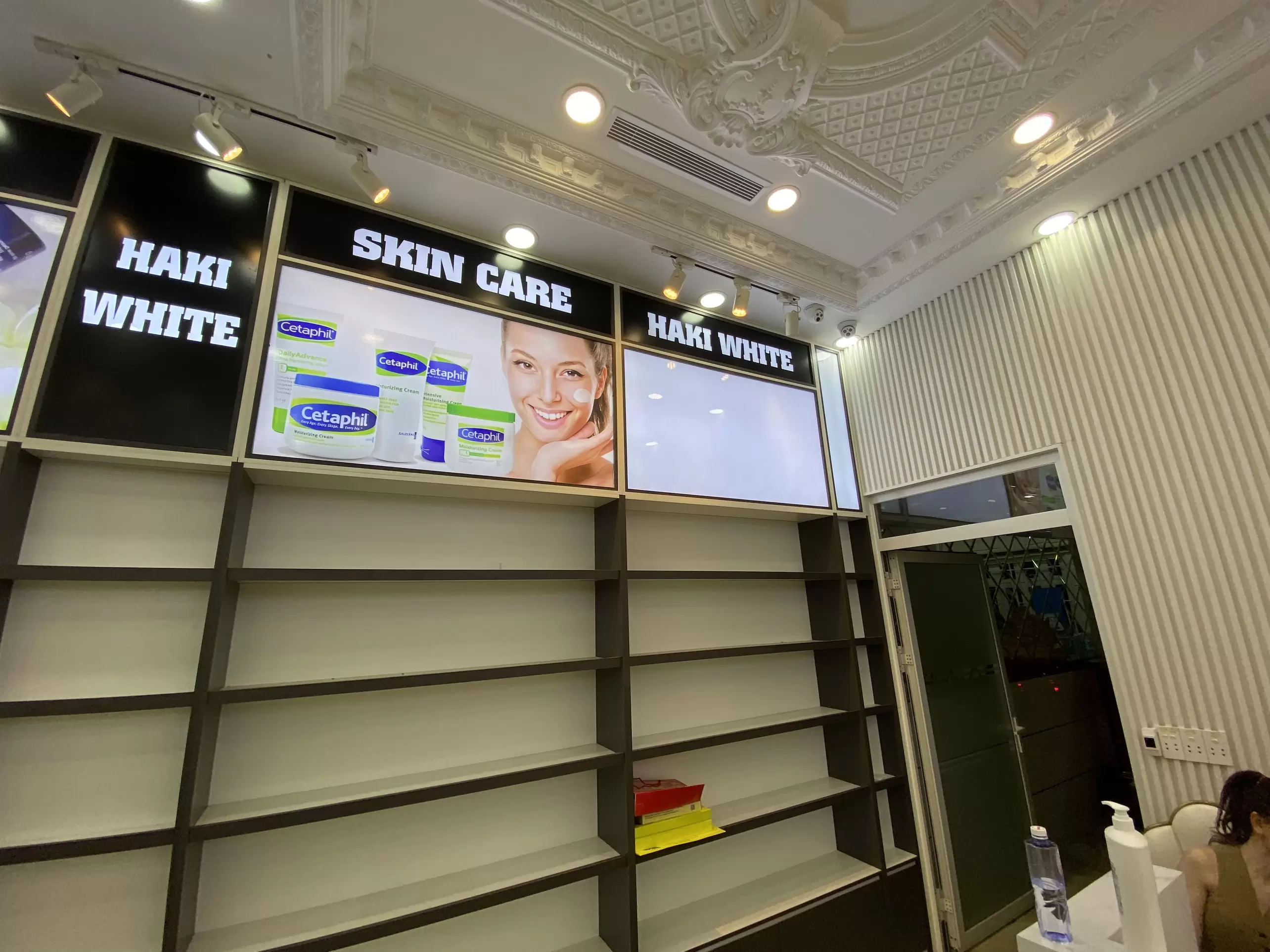 Gia Công Hộp Đèn